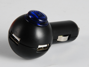 car charger with air cleaner function